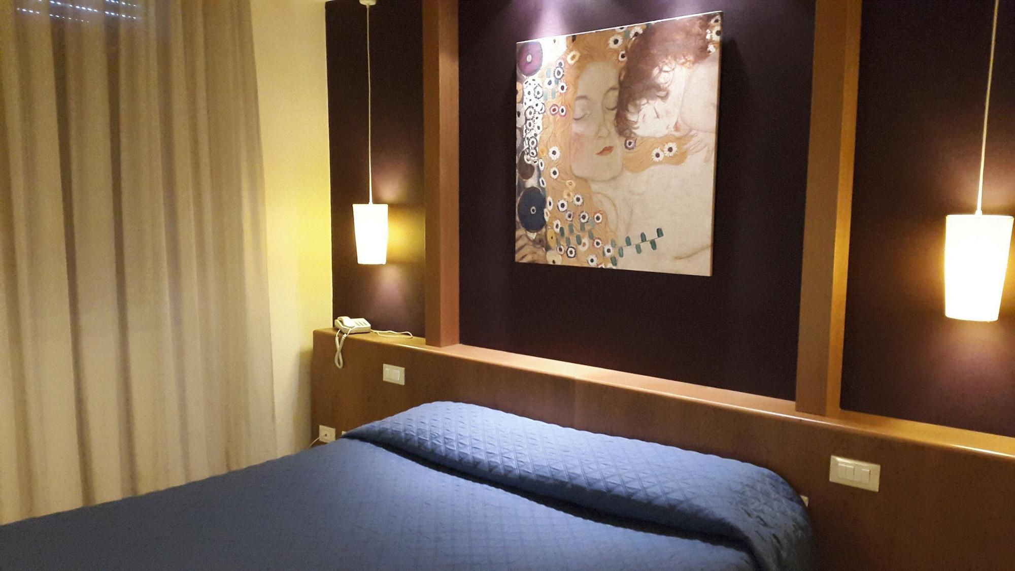 Hotel Cavalieri Del Tau
